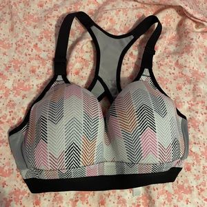 36C Victoria Sport Sports Bra